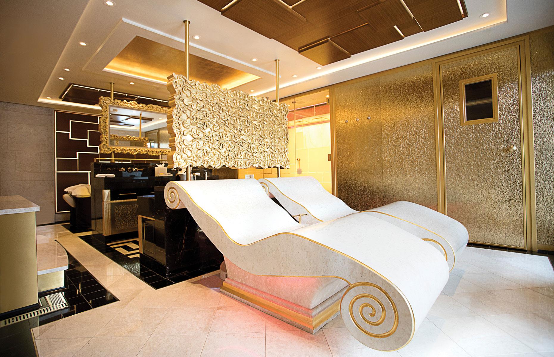 Sumptuous suites on the seas 